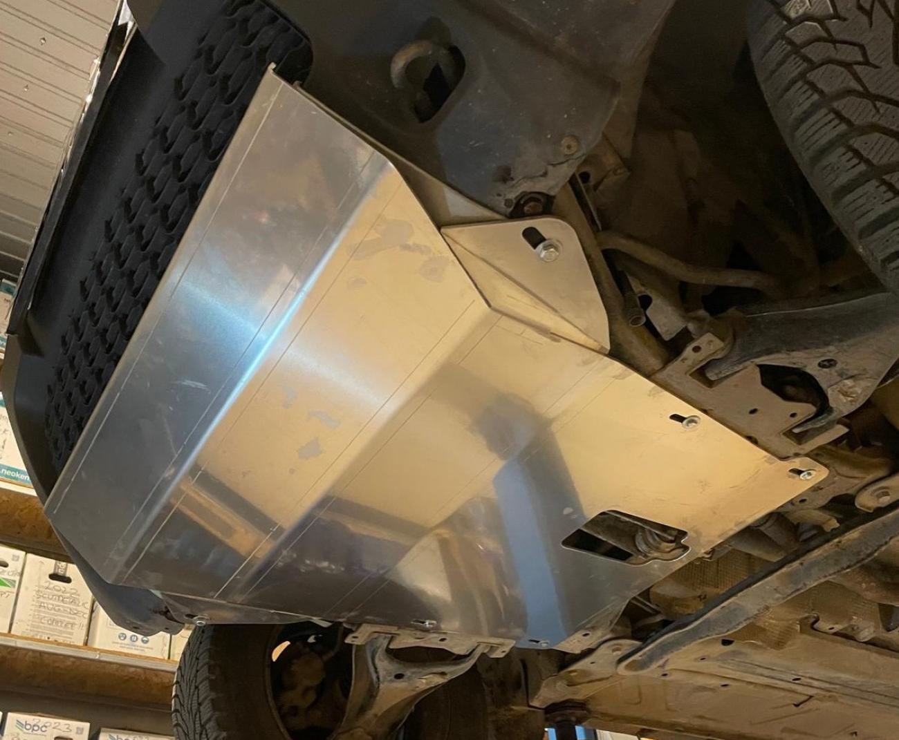 Aluminum engine skid plate Dacia Duster - 9