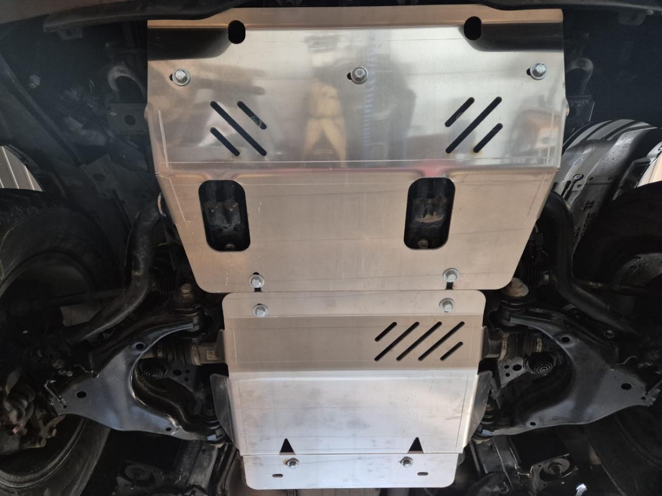Aluminum engine skid plate Toyota Land Cruiser 150 - 6