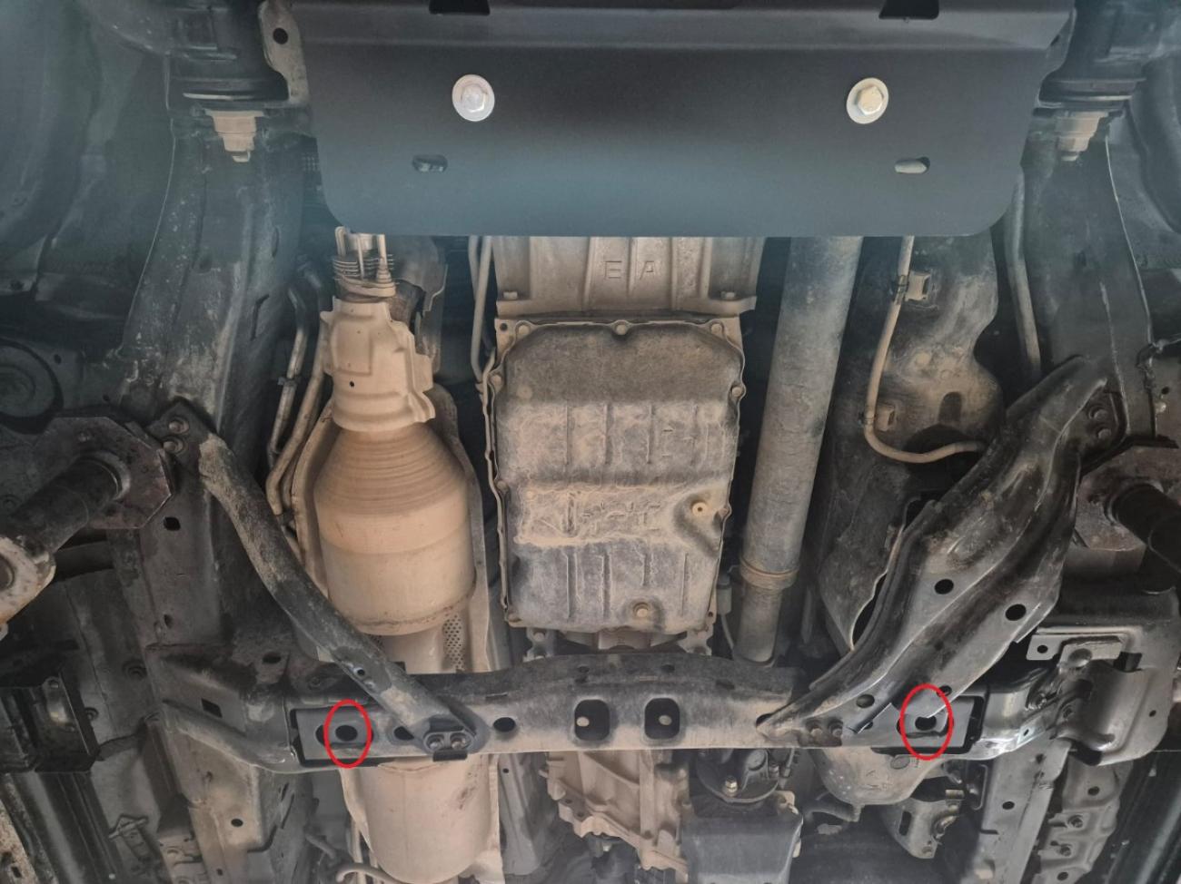 Aluminum gearbox skid plate for Lexus GX460 - 3
