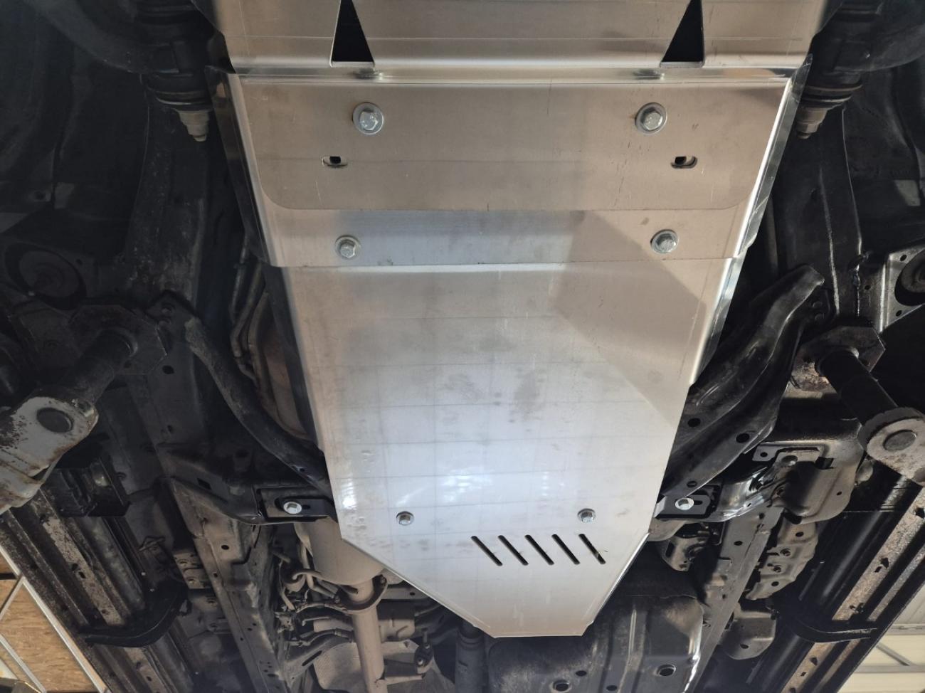 Aluminum gearbox skid plate for Lexus GX460 - 5