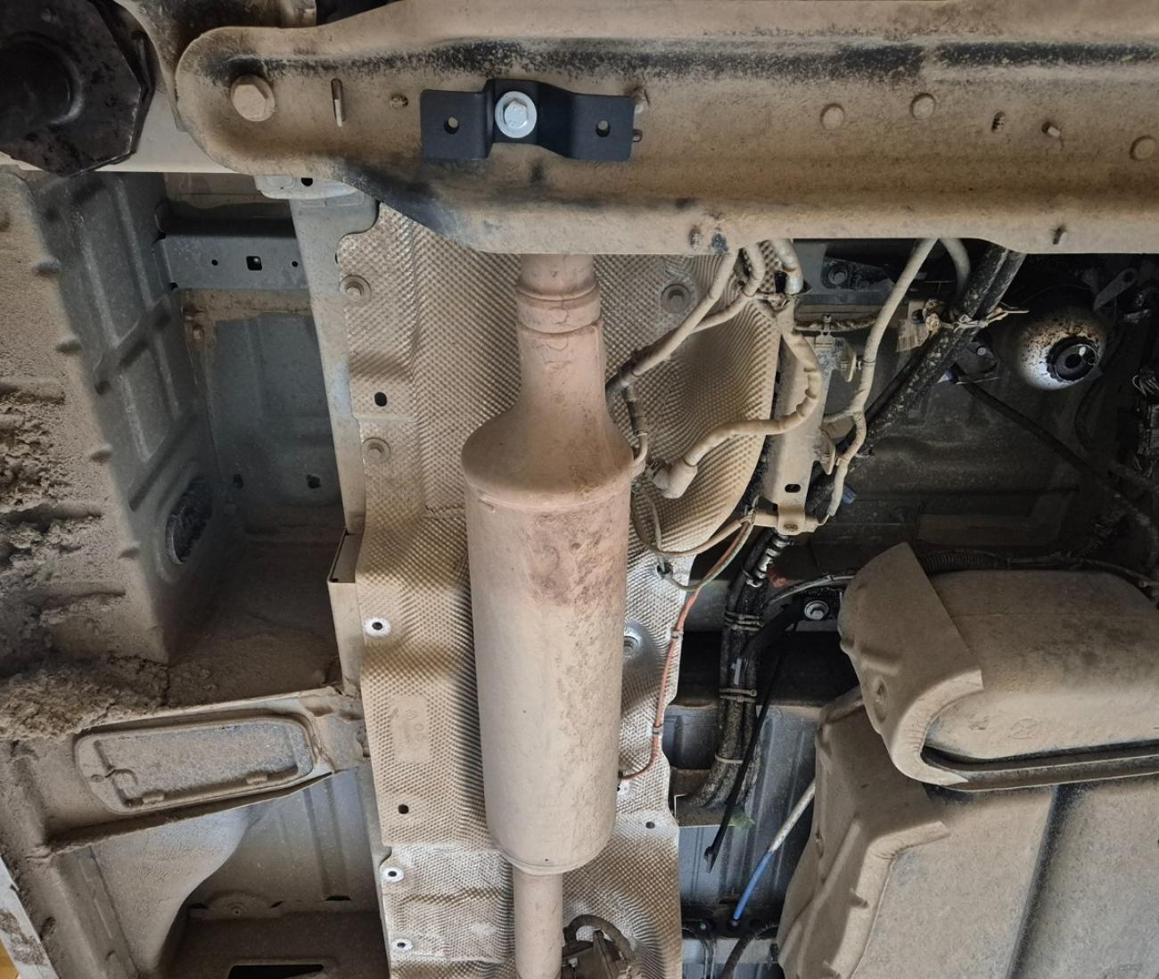 Catalyst and Stop&Go skid plate Renault Master - 4