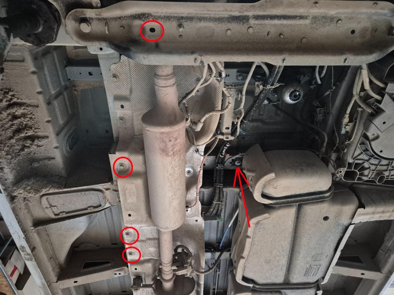 Catalyst and Stop&Go skid plate Renault Master - 3