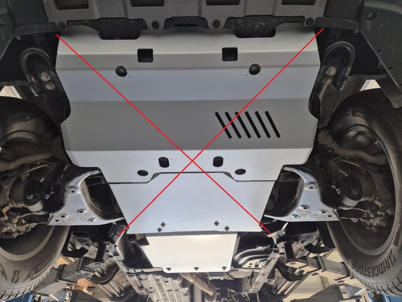 Aluminum gearbox skid plateToyota Land Cruiser 250 - 6