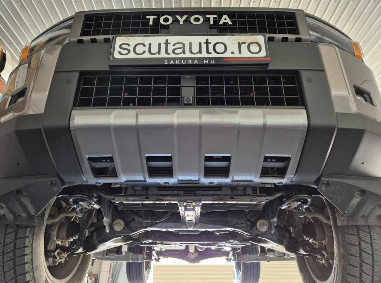 Aluminum gearbox skid plateToyota Land Cruiser 250 - 7