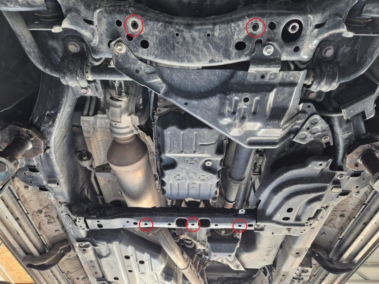 Gearbox skid plate Toyota Land Cruiser 250 - 3