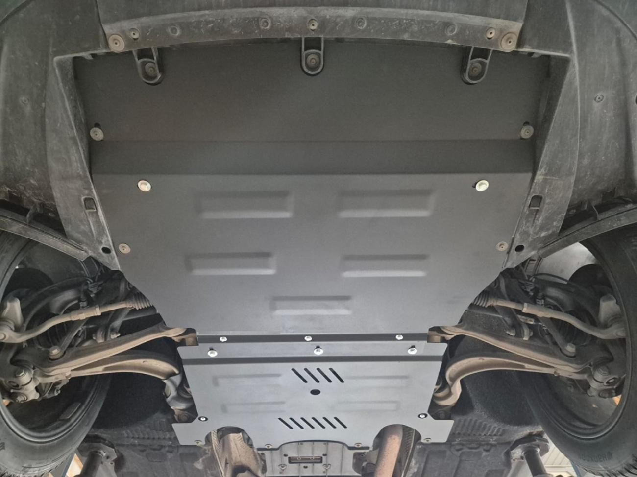 Engine skid plate Porsche Macan - 5